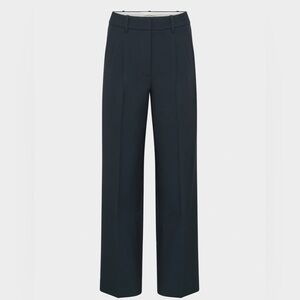 NWOT Aritzia Effortless Pants